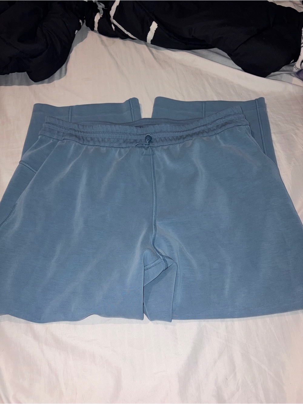 Lululemon softstreme wide leg Women’s Light Blue Drawstring Lounge Shorts